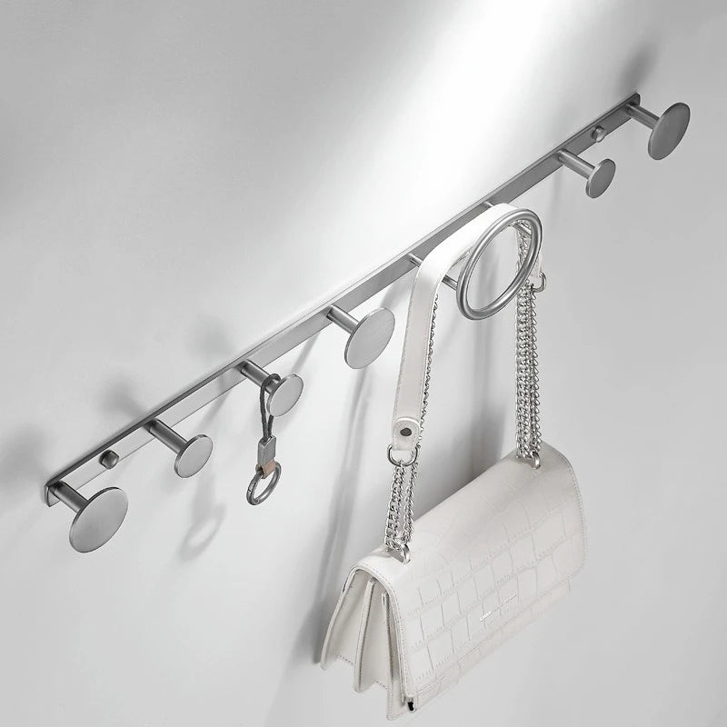 Porte manteau design mural argenté