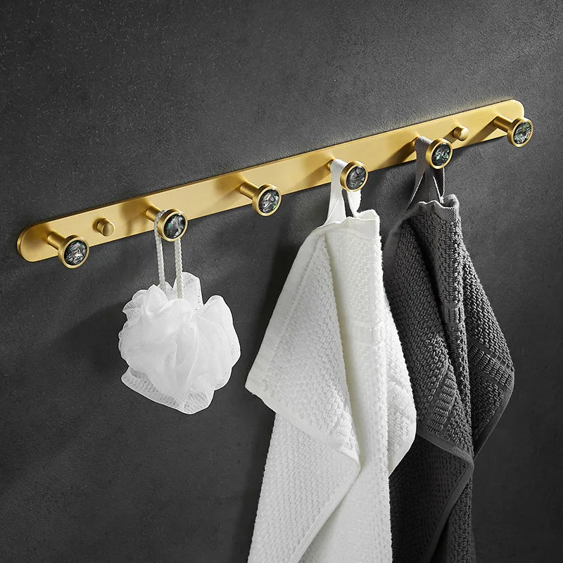 Porte manteau design avec pierres précieuses