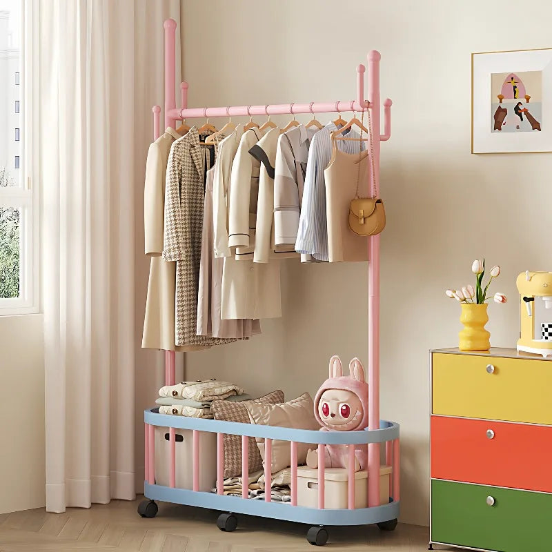 Porte manteau enfant à roulettes bac de rangement forme cactus