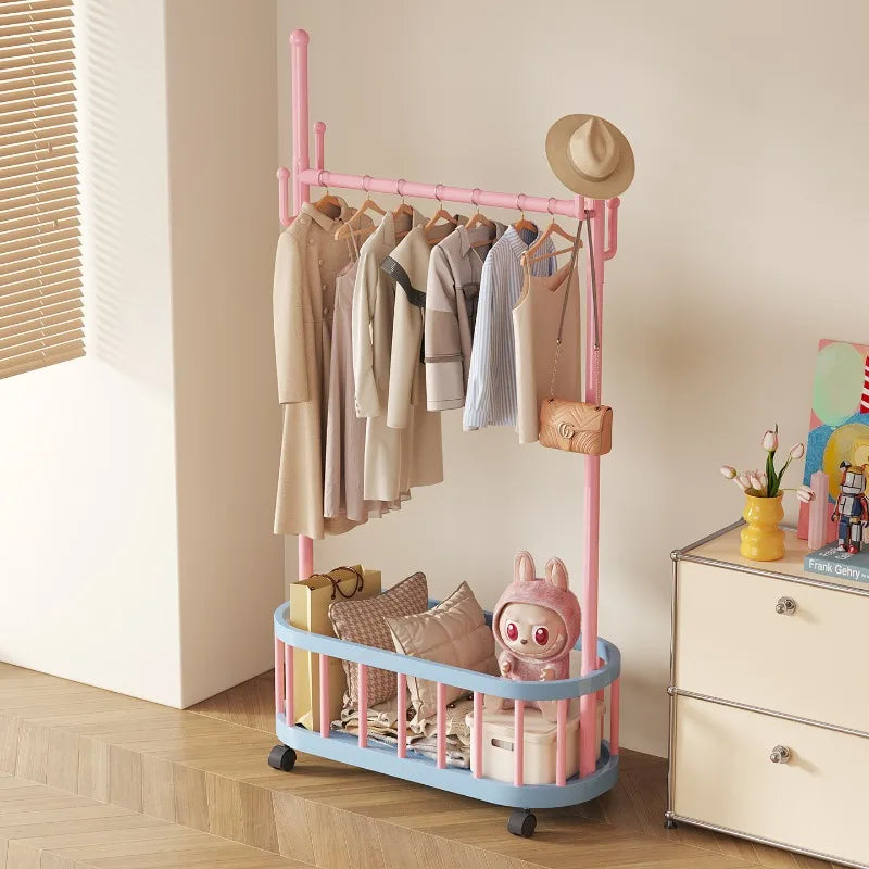 Porte manteau enfant à roulettes bac de rangement forme cactus