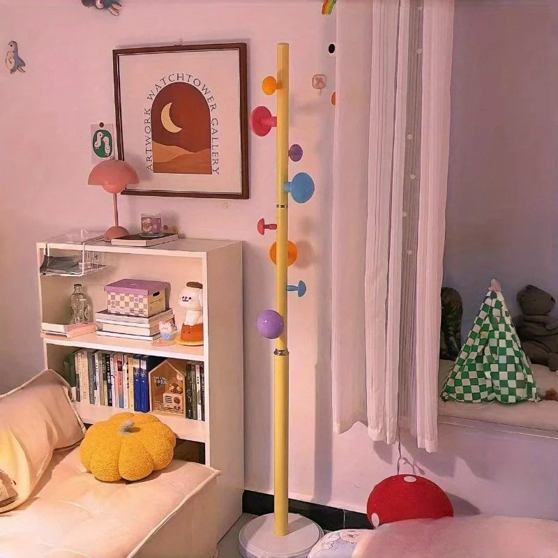 Porte manteau enfants champignons colorés