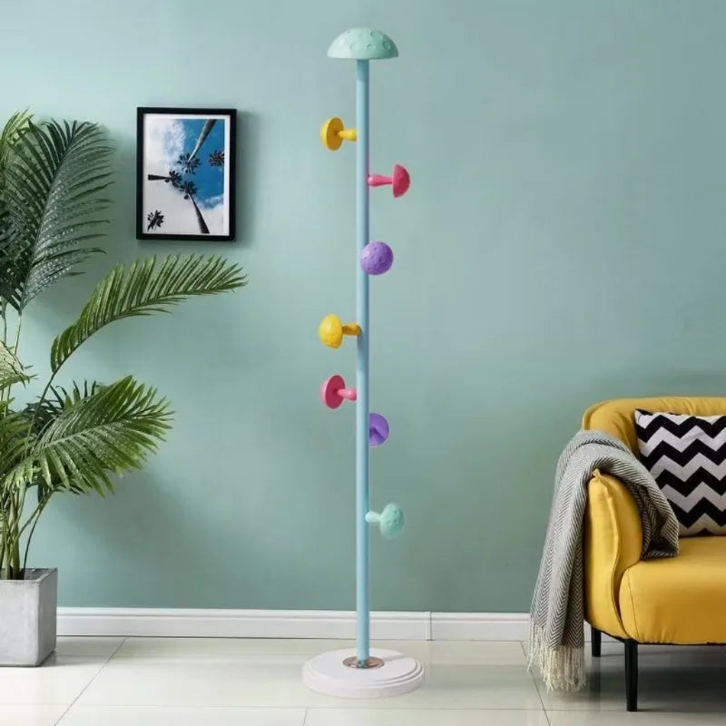 Porte manteau enfants champignons colorés