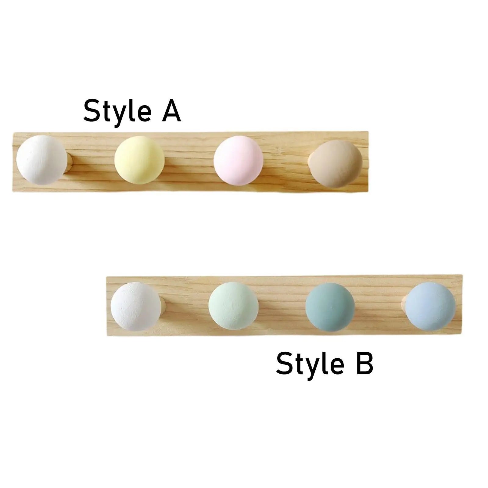 Porte manteau mural en bois avec crochets colorés
