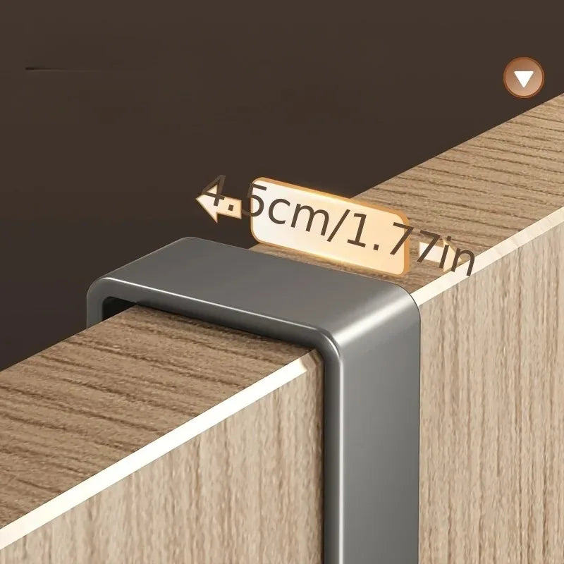 Porte manteau porte avec un étagère