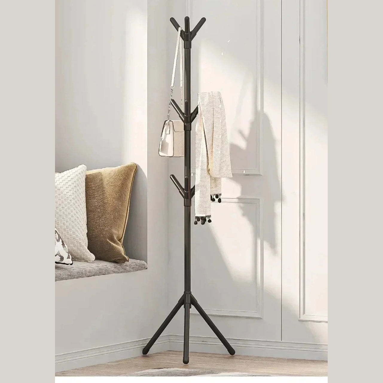 Porte manteau noir support en sol en forme de branche d'arbre