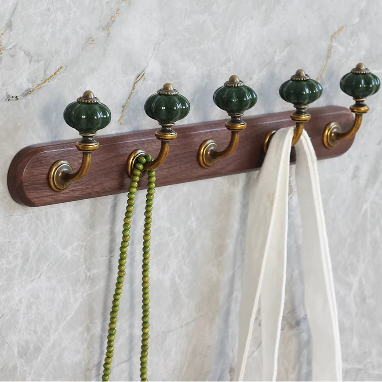 Porte manteau vintage en bois de noyer